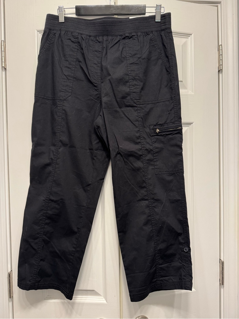 Chico's Pull On Black Poplin Capri Crop Pants